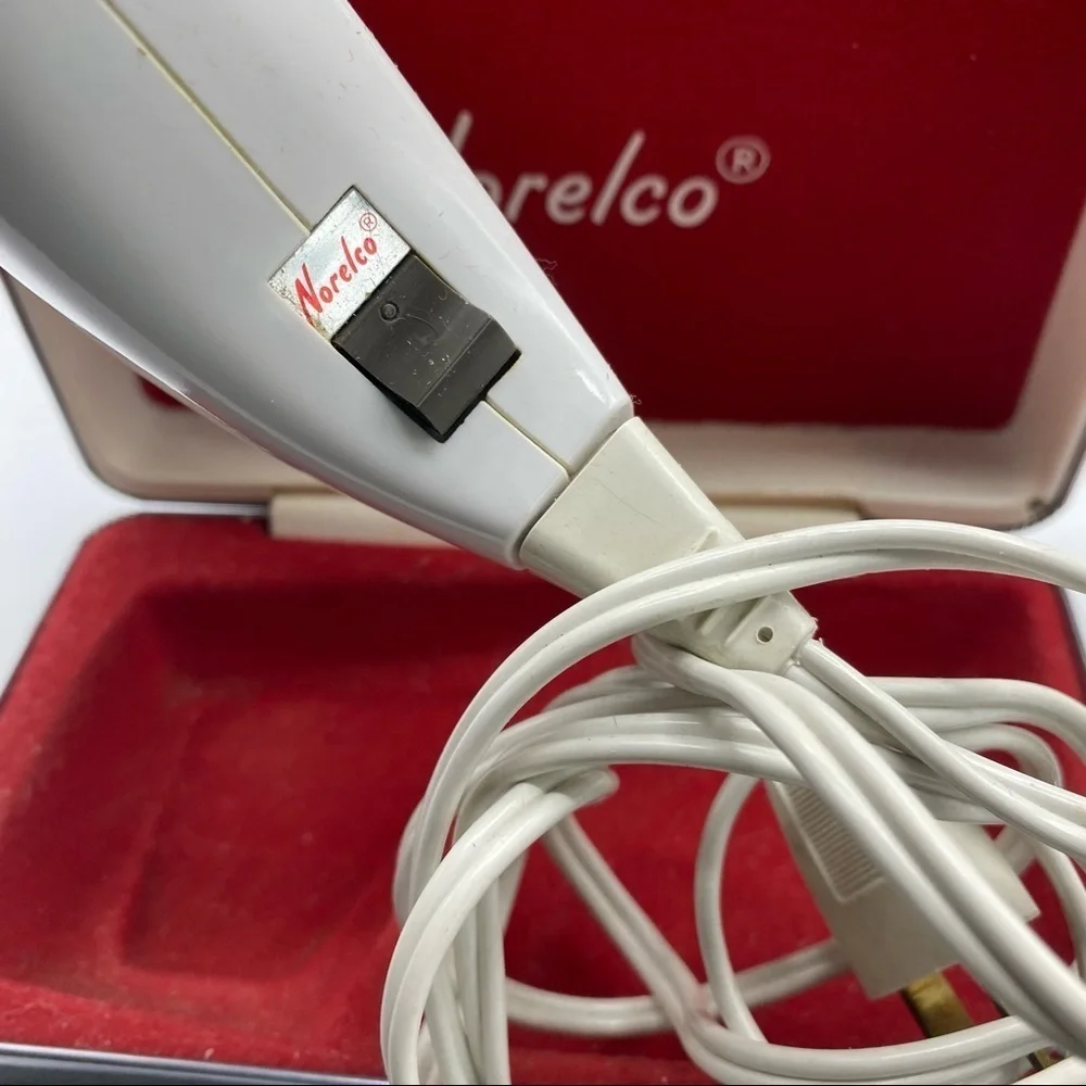 Vintage Norelo Shaver‎